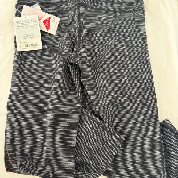 Athleta Pants - Athleta NWT Charcoal Cropped Women Leggings